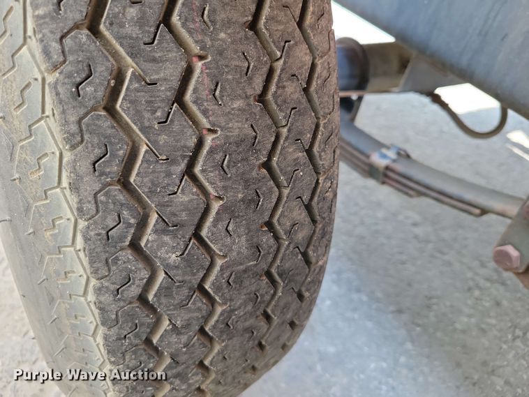 image for item EA2458 MQ Whisperwatt DB-0831J generator