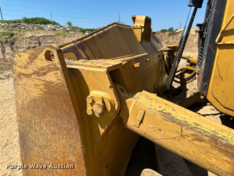 image for item EB2587 2016 Caterpillar D7E dozer