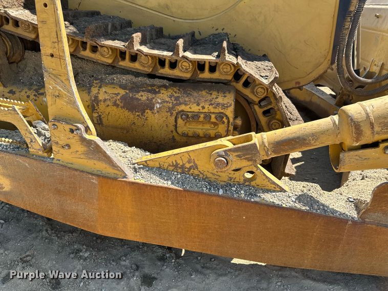 image for item EB2587 2016 Caterpillar D7E dozer