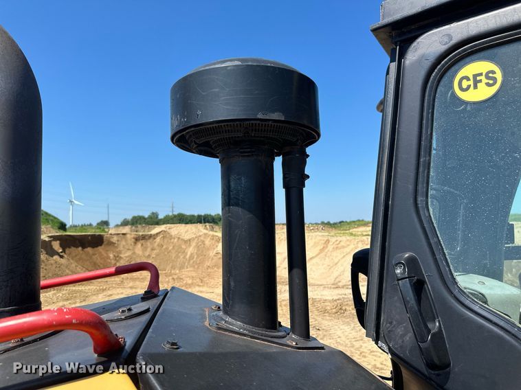 image for item EB2587 2016 Caterpillar D7E dozer