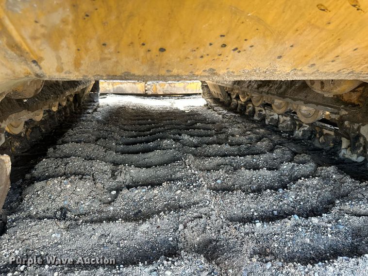 image for item EB2587 2016 Caterpillar D7E dozer