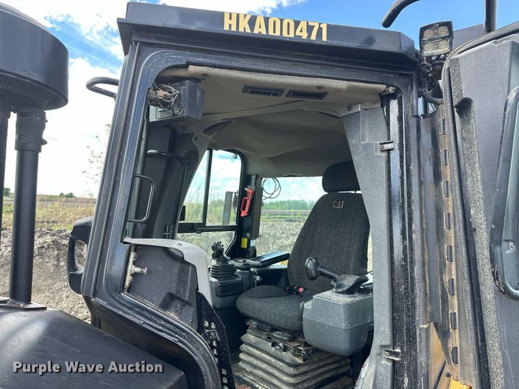 image for item EB2587 2016 Caterpillar D7E dozer