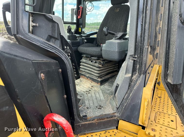 image for item EB2587 2016 Caterpillar D7E dozer