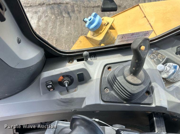 image for item EB2587 2016 Caterpillar D7E dozer