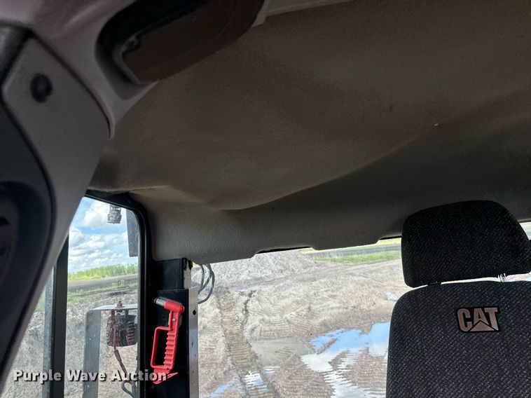 image for item EB2587 2016 Caterpillar D7E dozer