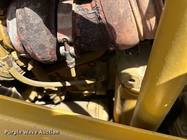 image for item EB2587 2016 Caterpillar D7E dozer