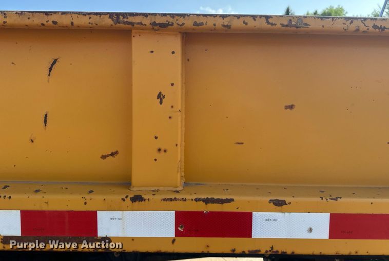 image for item EB2600 1998 International 4700 dump truck