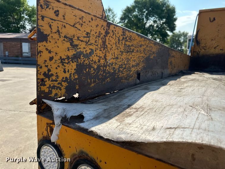 image for item EB2600 1998 International 4700 dump truck