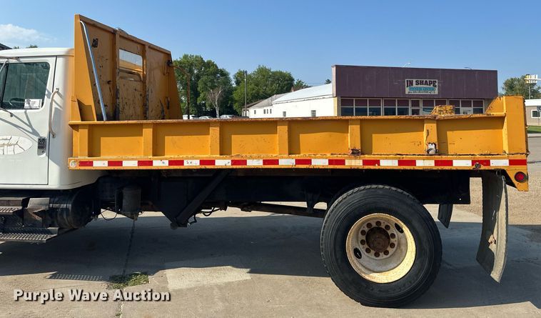 image for item EB2600 1998 International 4700 dump truck