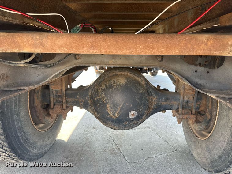 image for item EB2600 1998 International 4700 dump truck