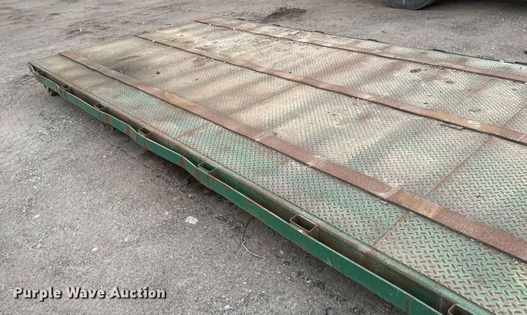 image for item EB2650 Roll-off flat bed