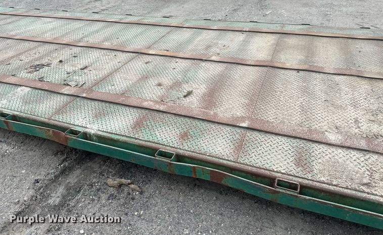 image for item EB2650 Roll-off flat bed