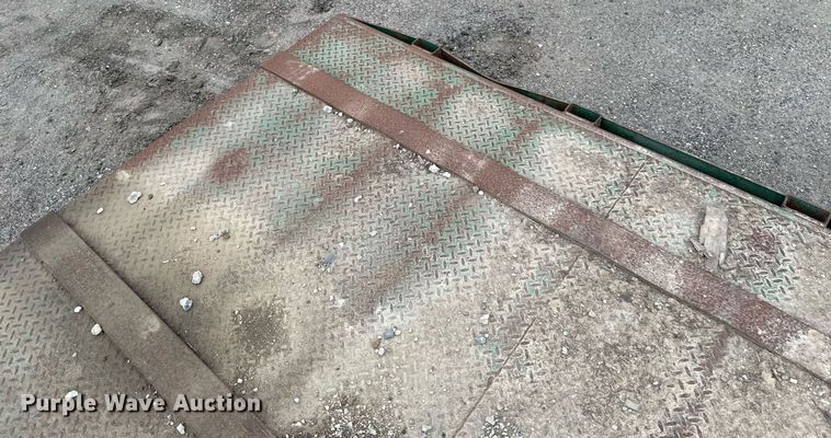 image for item EB2650 Roll-off flat bed