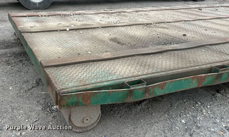 image for item EB2650 Roll-off flat bed