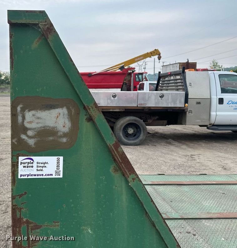 image for item EB2650 Roll-off flat bed