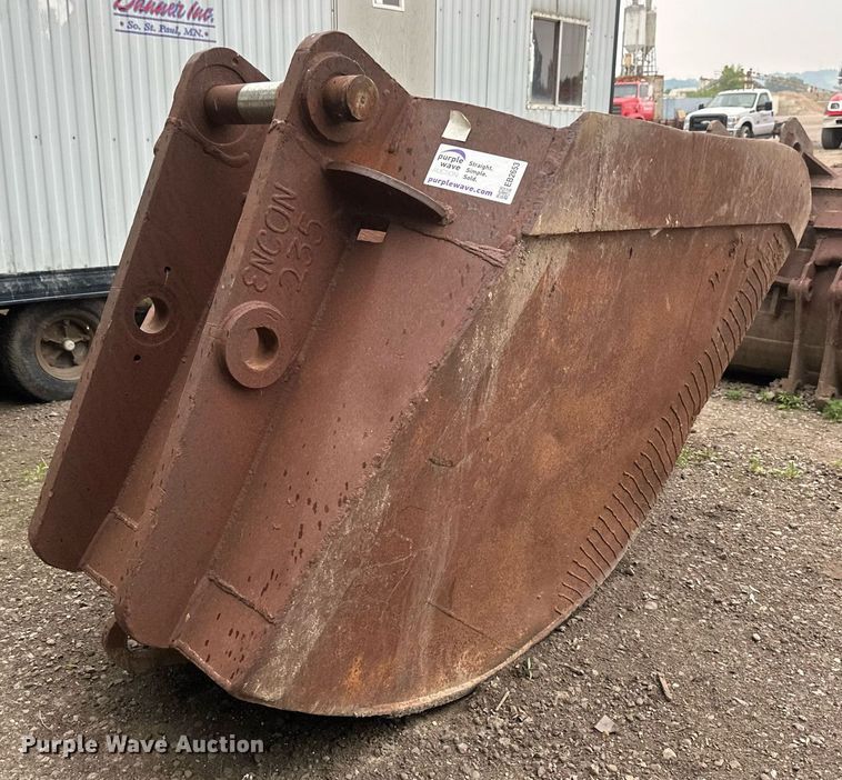 image for item EB2653 Excavator bucket