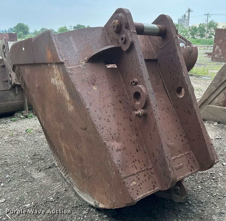 image for item EB2653 Excavator bucket