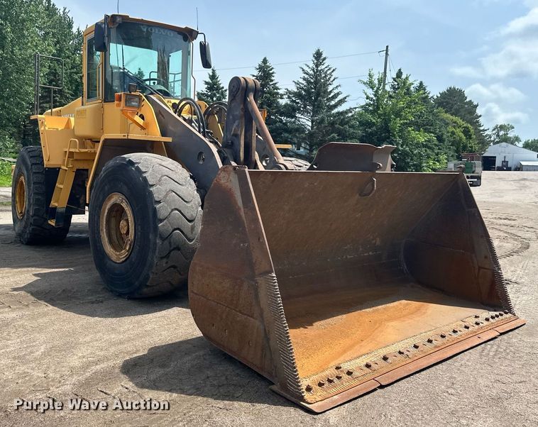 image for item EB2663 2004 Volvo L180E wheel loader