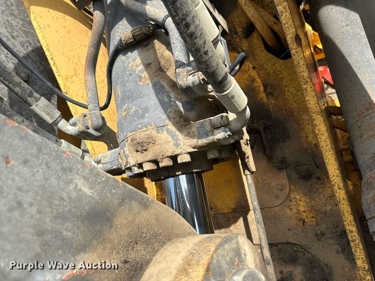 image for item EB2663 2004 Volvo L180E wheel loader