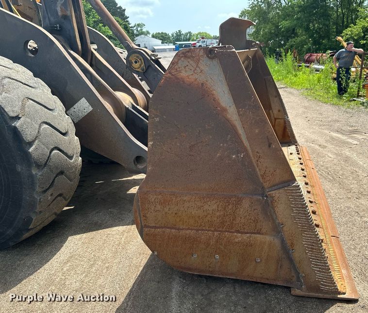 image for item EB2663 2004 Volvo L180E wheel loader