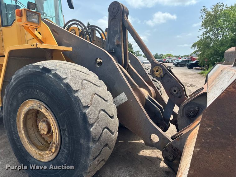 image for item EB2663 2004 Volvo L180E wheel loader