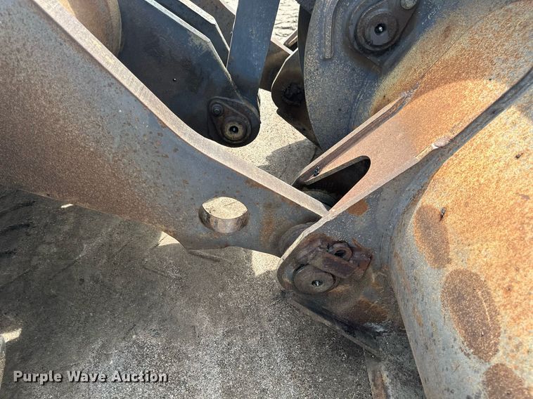 image for item EB2663 2004 Volvo L180E wheel loader