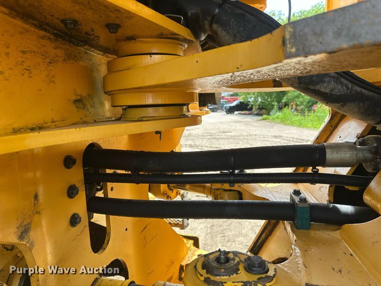 image for item EB2663 2004 Volvo L180E wheel loader