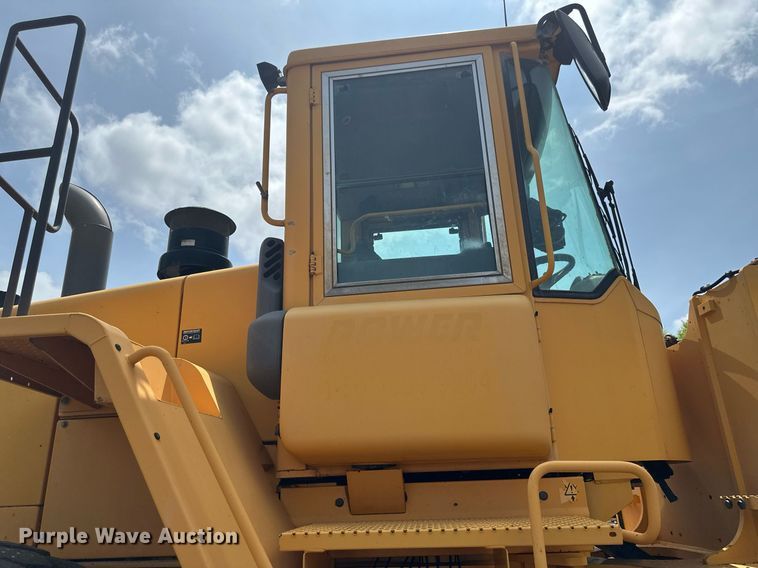 image for item EB2663 2004 Volvo L180E wheel loader