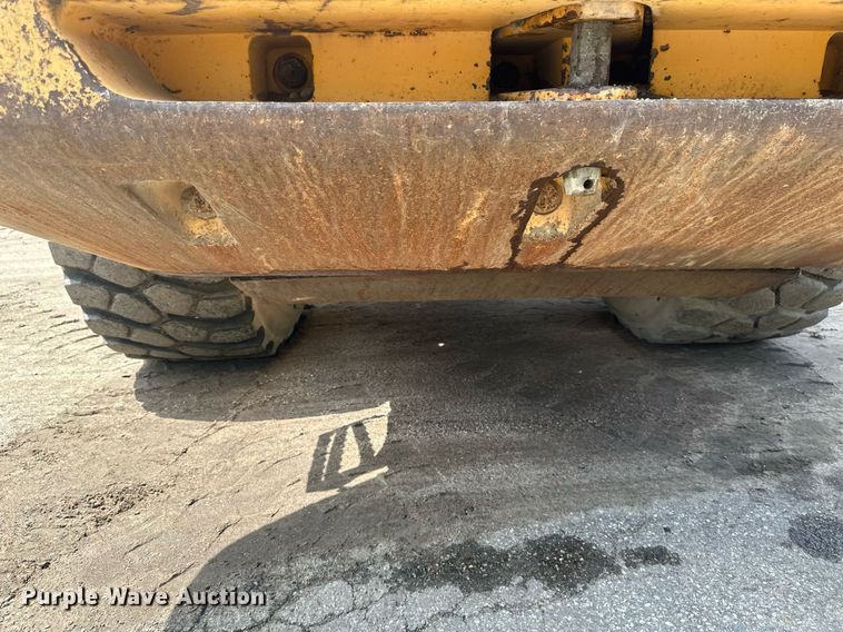 image for item EB2663 2004 Volvo L180E wheel loader