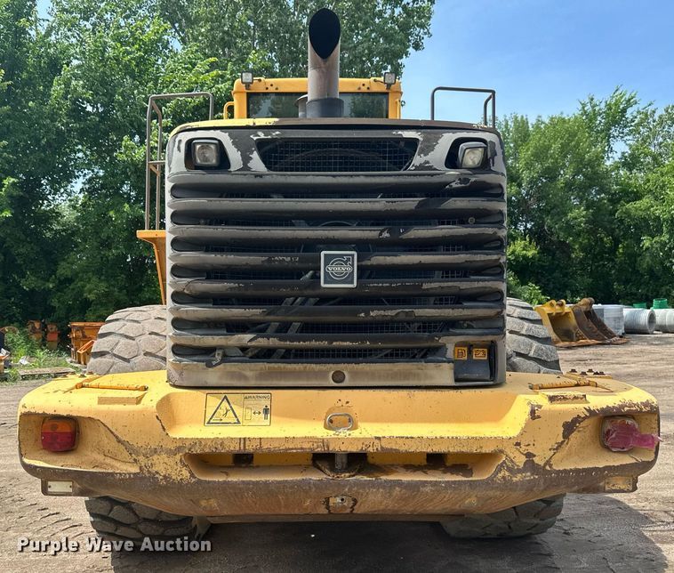 image for item EB2663 2004 Volvo L180E wheel loader