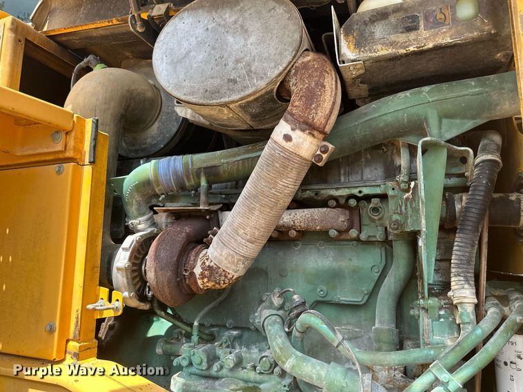 image for item EB2663 2004 Volvo L180E wheel loader