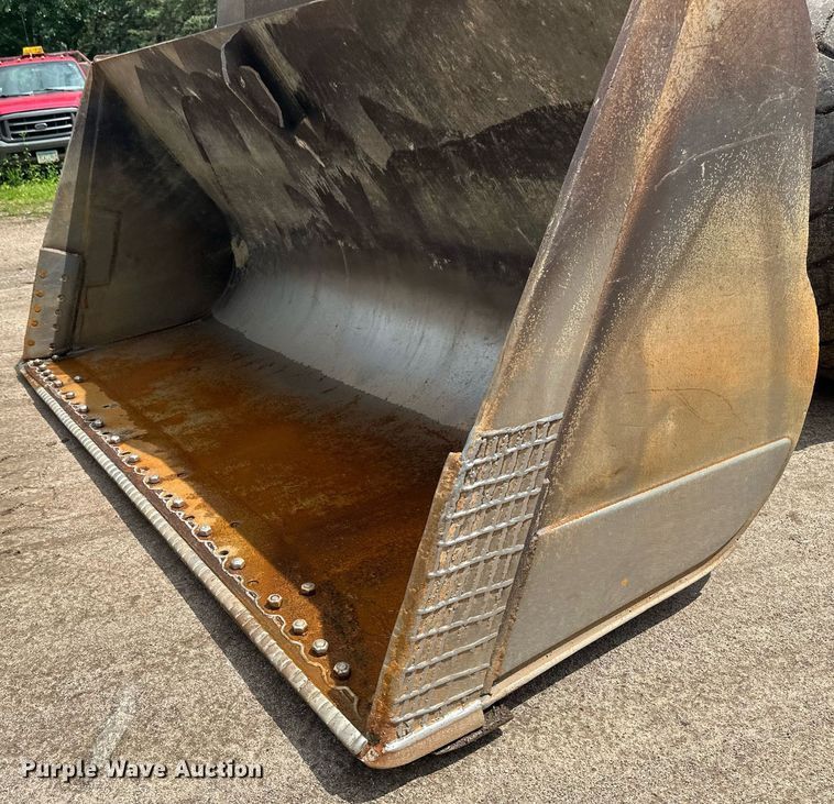 image for item EB2664 Volvo L180E wheel loader