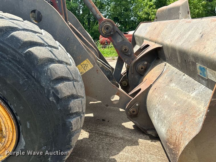 image for item EB2664 Volvo L180E wheel loader