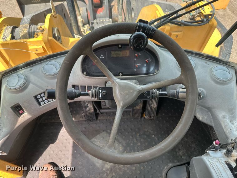 image for item EB2664 Volvo L180E wheel loader