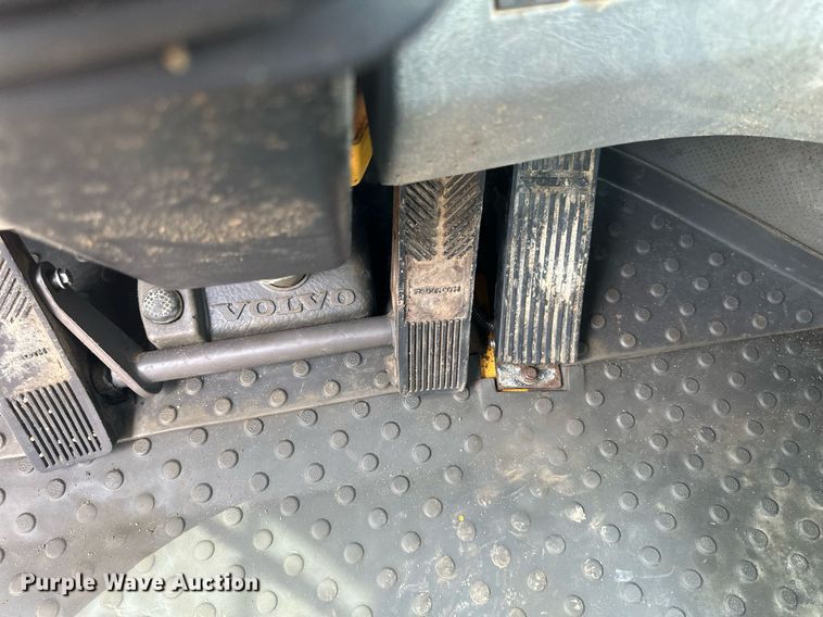 image for item EB2664 Volvo L180E wheel loader