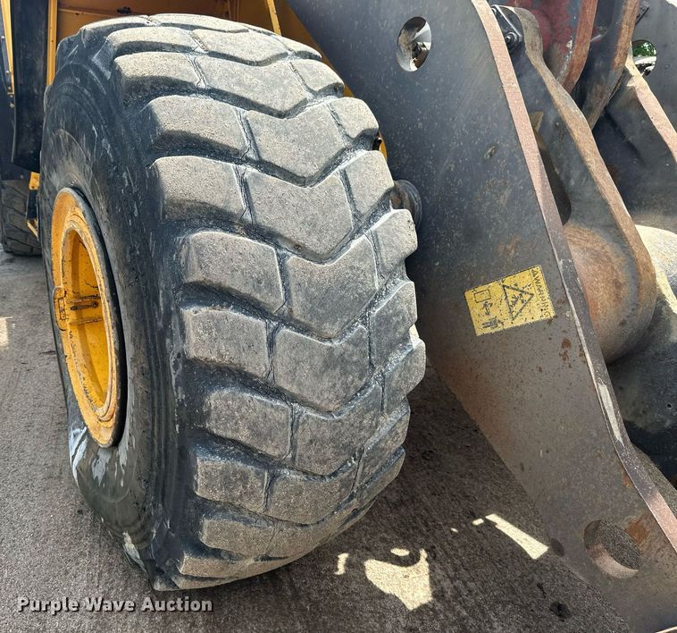 image for item EB2664 Volvo L180E wheel loader