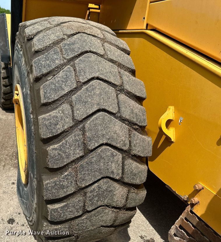 image for item EB2664 Volvo L180E wheel loader
