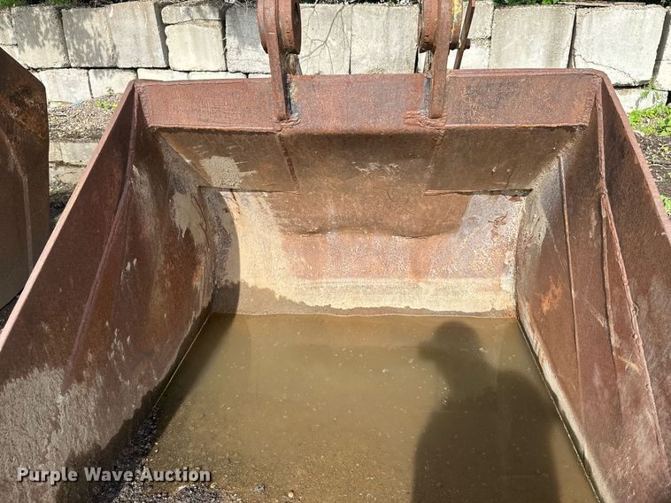 image for item EB2665 60