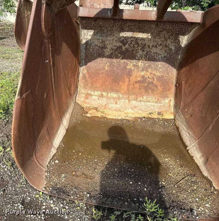 image for item EB2666 60