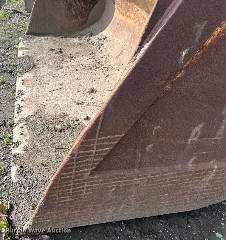 image for item EB2669 JRB WA450-5 wheel loader bucket