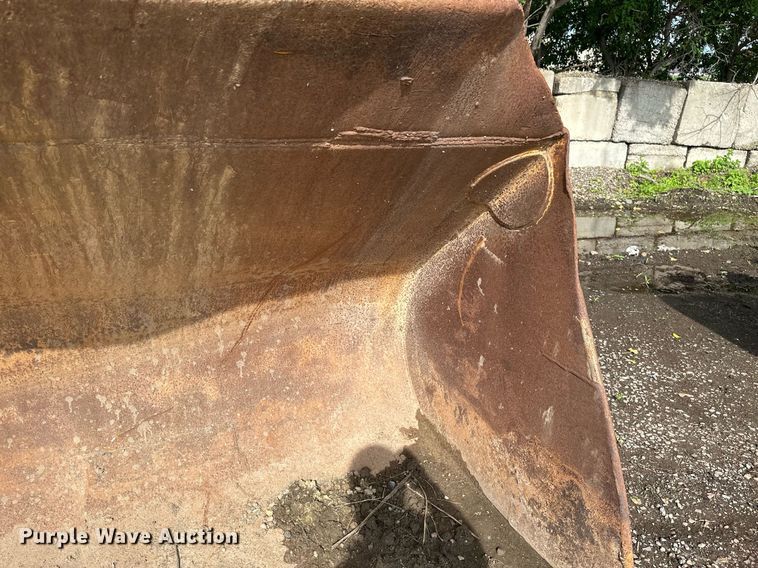 image for item EB2669 JRB WA450-5 wheel loader bucket