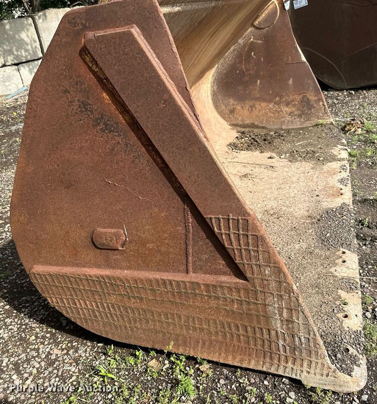 image for item EB2669 JRB WA450-5 wheel loader bucket