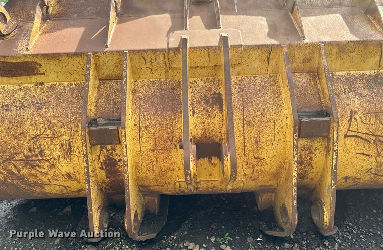 image for item EB2669 JRB WA450-5 wheel loader bucket