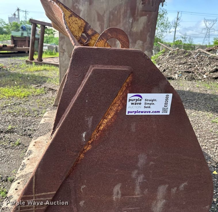 image for item EB2669 JRB WA450-5 wheel loader bucket