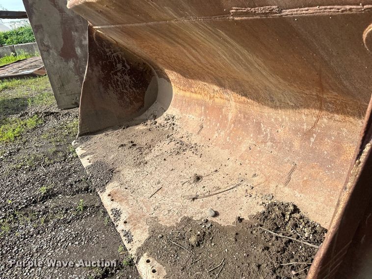 image for item EB2669 JRB WA450-5 wheel loader bucket