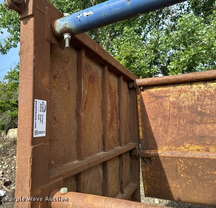 image for item EB2670 Trench box