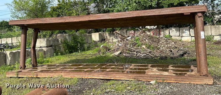 image for item EB2672 Trench box