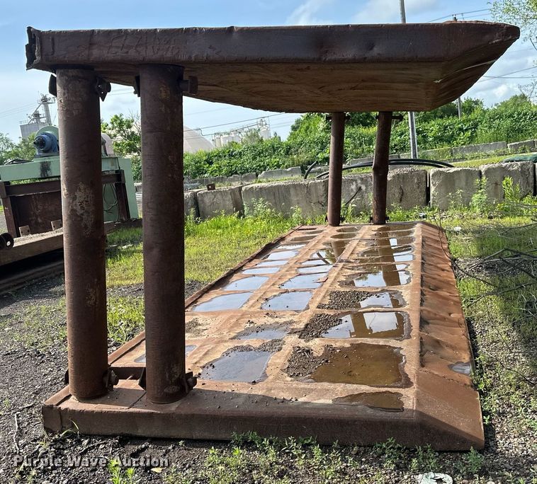 image for item EB2672 Trench box