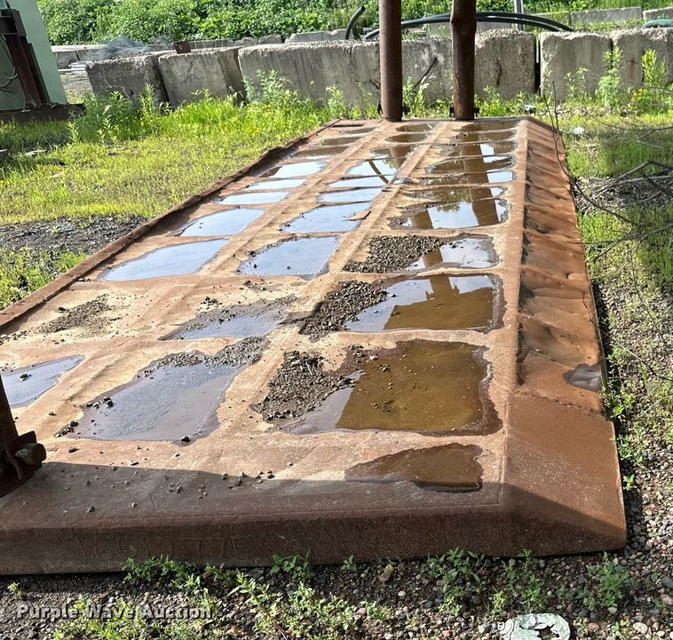 image for item EB2672 Trench box