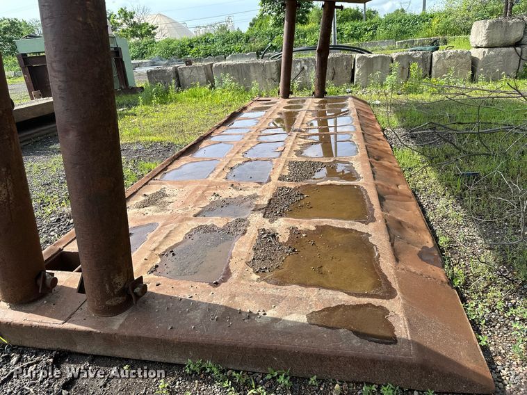 image for item EB2672 Trench box